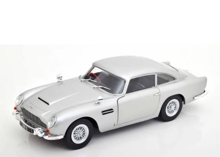 Aston Martin DB5 1964 silver