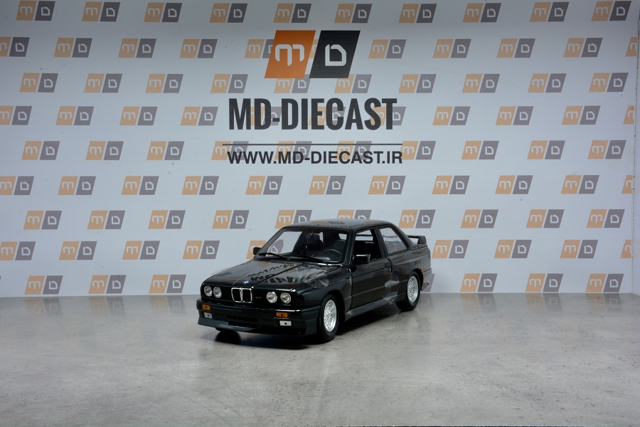 BMW M3 (E30) year 1987 black metallic